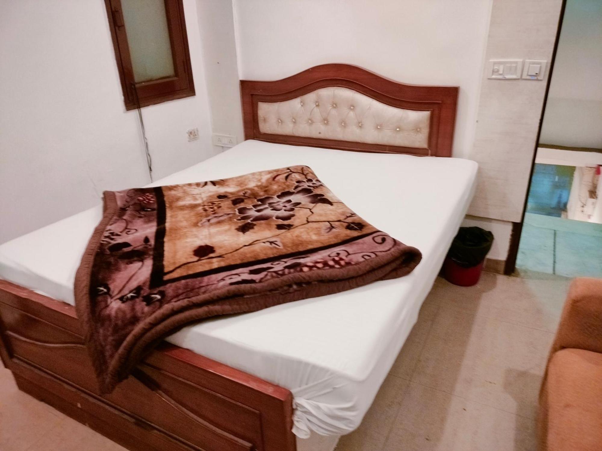 Hotel Geetanjali Inn New Delhi Exterior photo